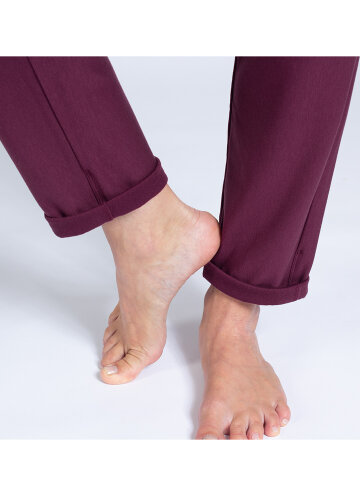 Pantalon de yoga Mela Wine en matériau naturel doux et de haute qualité L