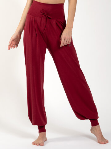 Yogahose Florence Red aus Naturmaterial XS