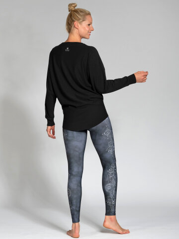 Sweater Anna Black en matériau naturel doux et de haute qualité